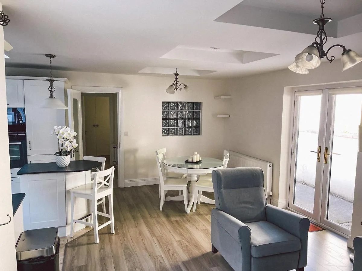 Broc House Apartment Dublin 4*,