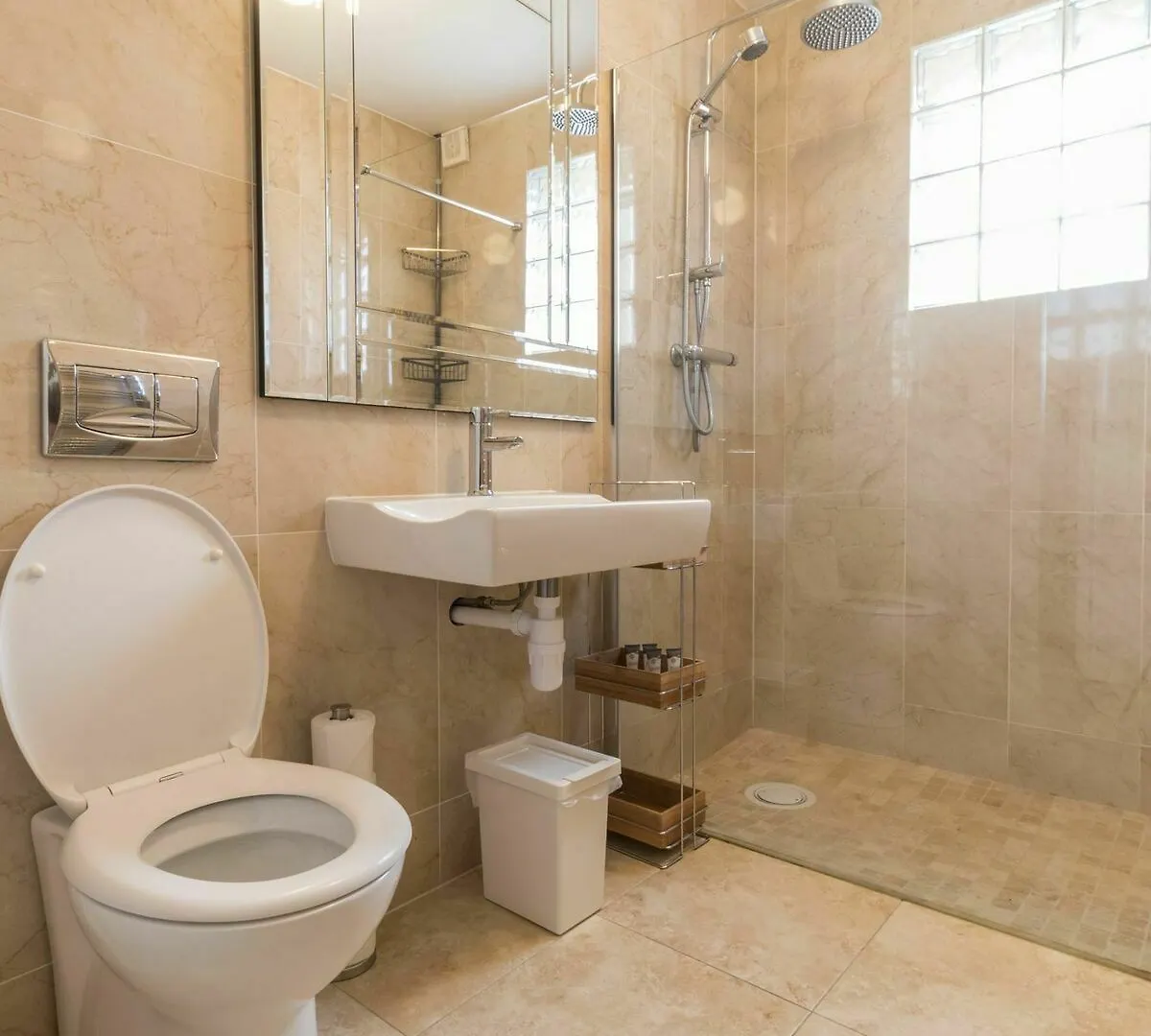Broc House Apartment Dublin 4*,